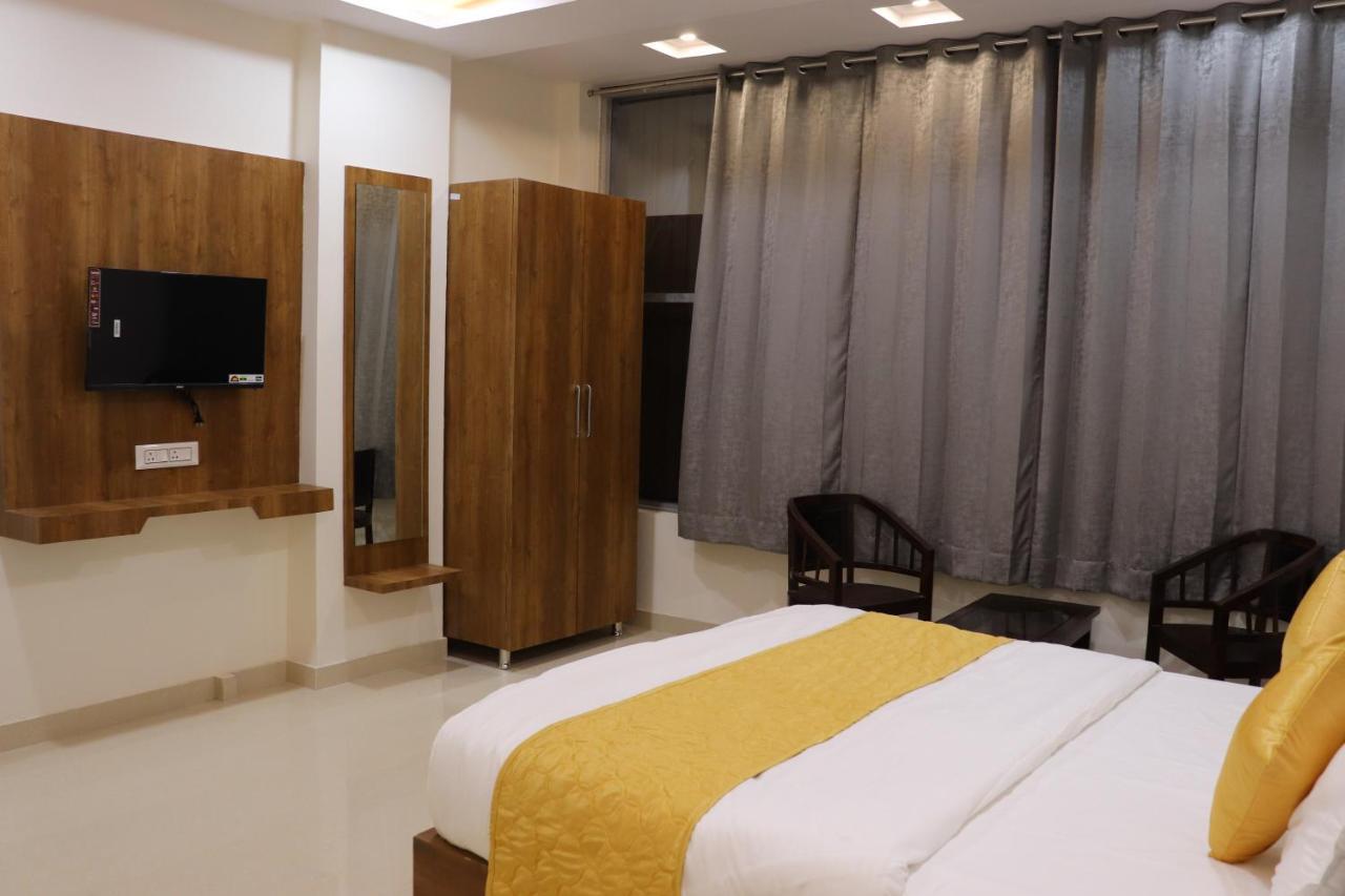 Hotel Jmb Τζοντχπούρ Εξωτερικό φωτογραφία
