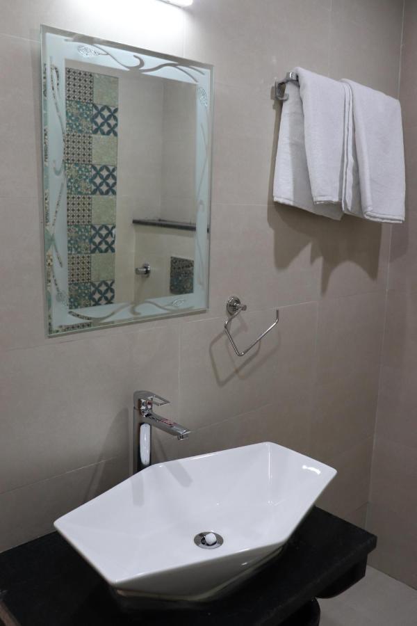 Hotel Jmb Τζοντχπούρ Εξωτερικό φωτογραφία