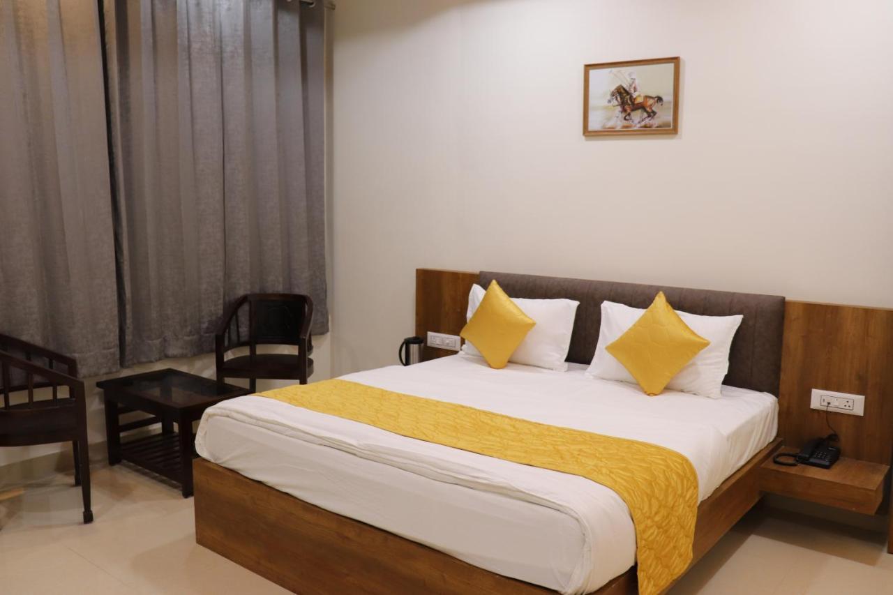 Hotel Jmb Τζοντχπούρ Εξωτερικό φωτογραφία